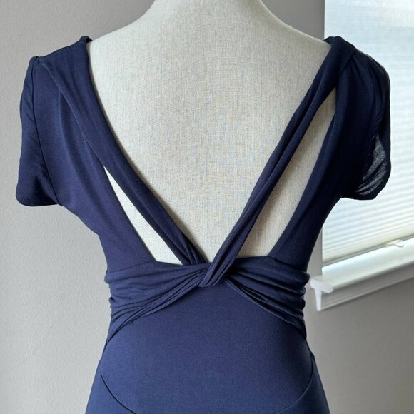 BCBGMaxAZRIA Stunning Deep V-neck Navy Blue Jersey Dress - Size Small - Picture 7 of 10